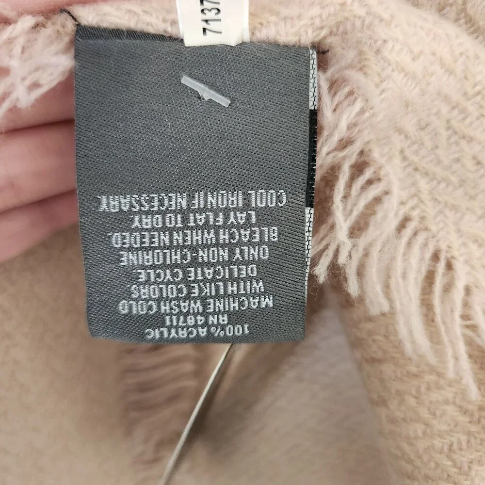 Massini Ombre Ruana One Size Beige Taupe Wrap Shawl Fall Winter Boho Prairie - Picture 9 of 11